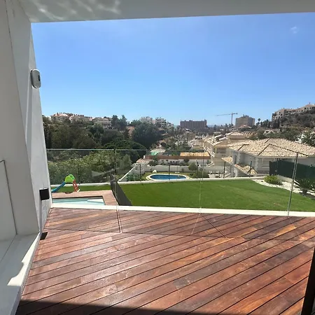 Camelia Deluxe * Benalmádena